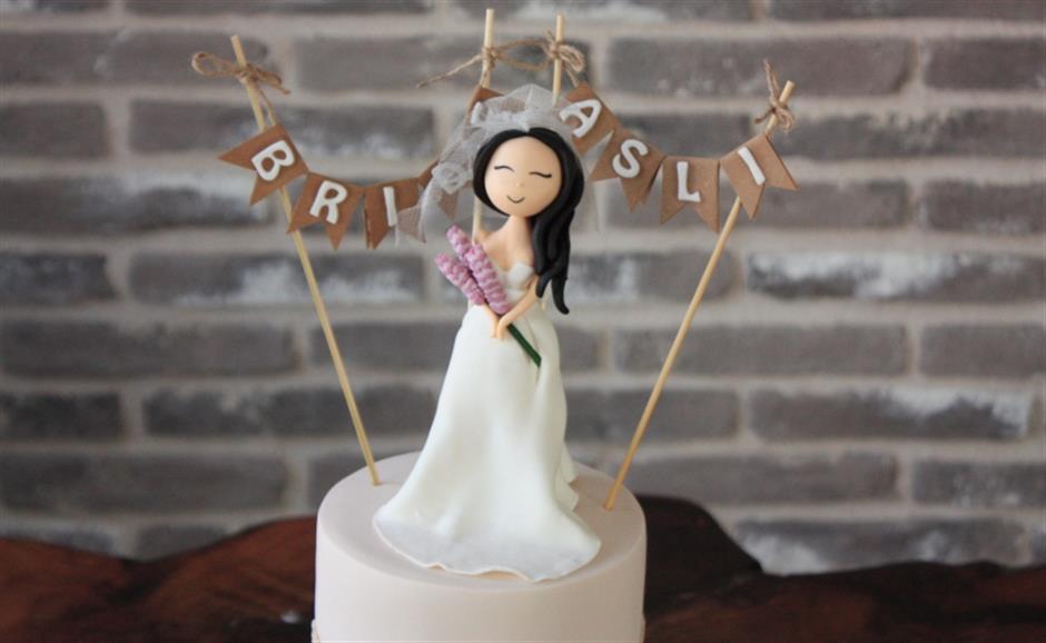 bride cake