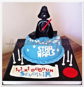 Darth Vader cake