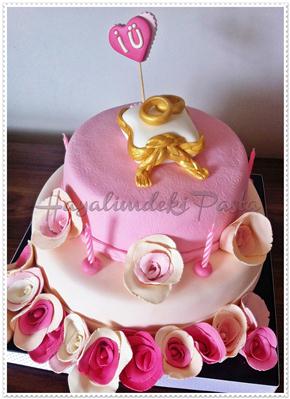 iki katlı nişan pastası