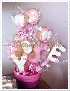 kız bebek kurabiyeleri