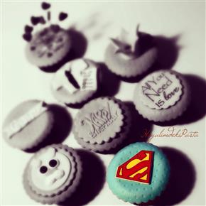 #superman #supermancake #hayalimdekipasta #deniziskender #supermancupcake #fondant #sekerhamuru #gok
